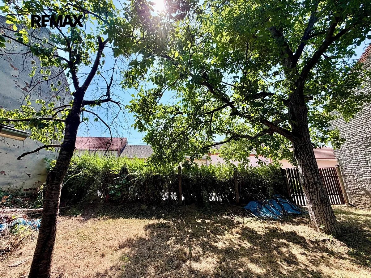 Prodej stavebního pozemku 256 m²